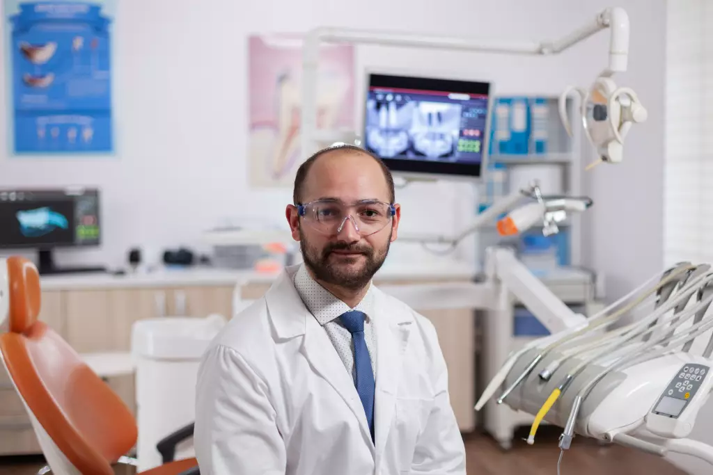 Claim lifecycle optimization in dental billing